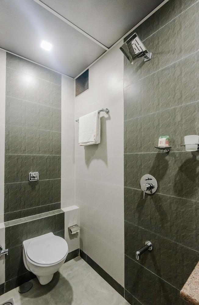 Royal Annex Hotell Mumbai Exteriör bild