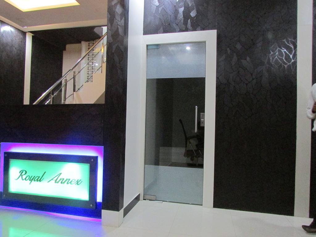 Royal Annex Hotell Mumbai Exteriör bild